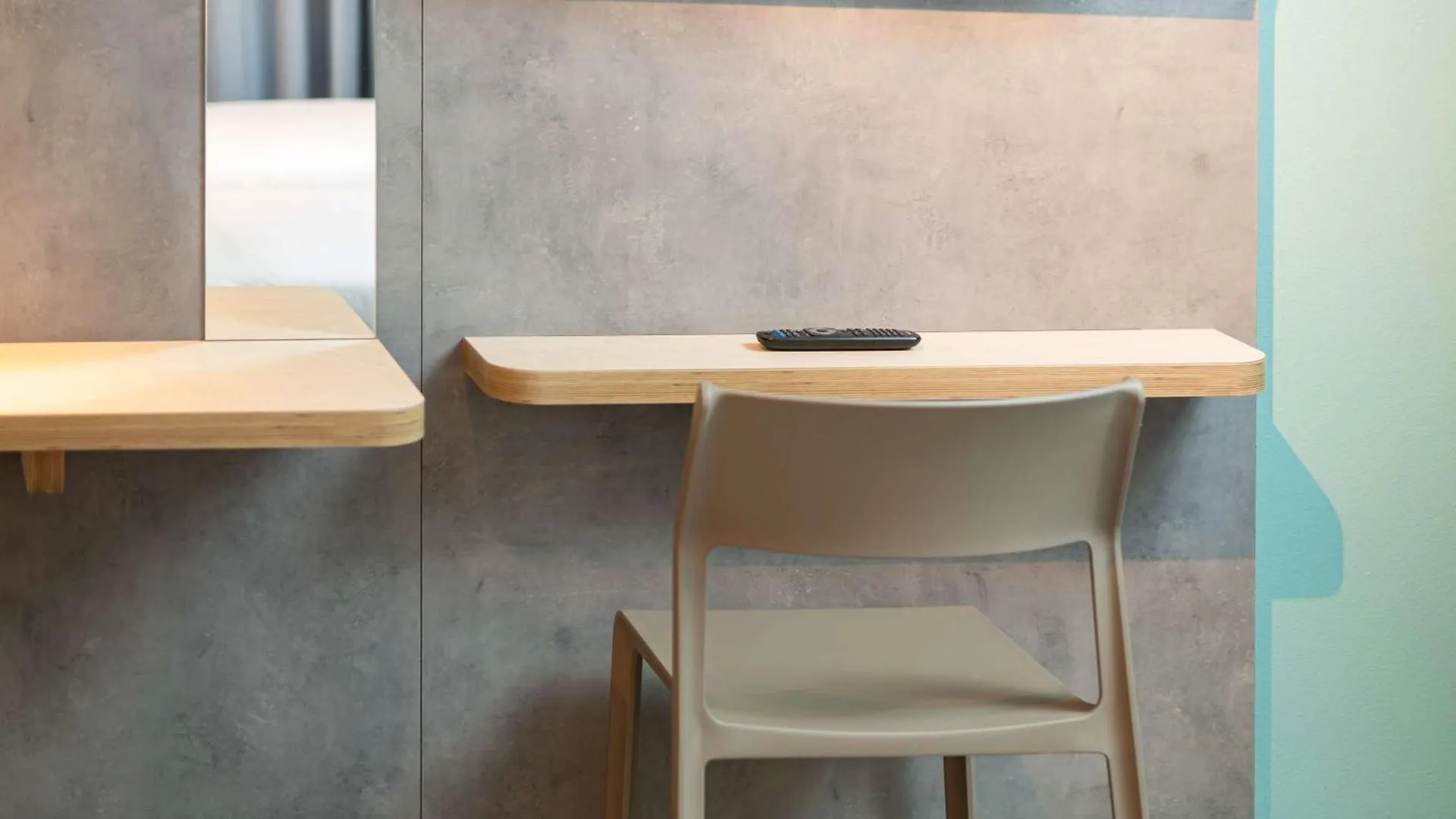 Отель Ibis Budget Lyon Caluire Cite Internationale